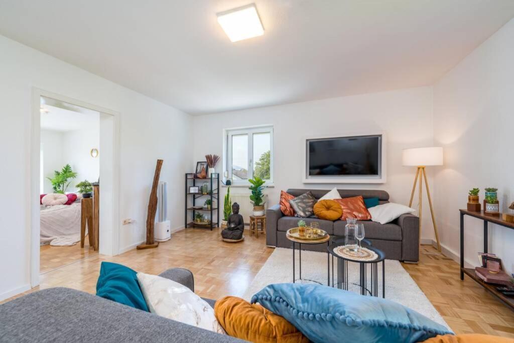 Eg Rechts -Wunderschone 80M² Grosse 3-Zimmer City Wohnung Nahe Salzburg Freilassing Eksteriør billede